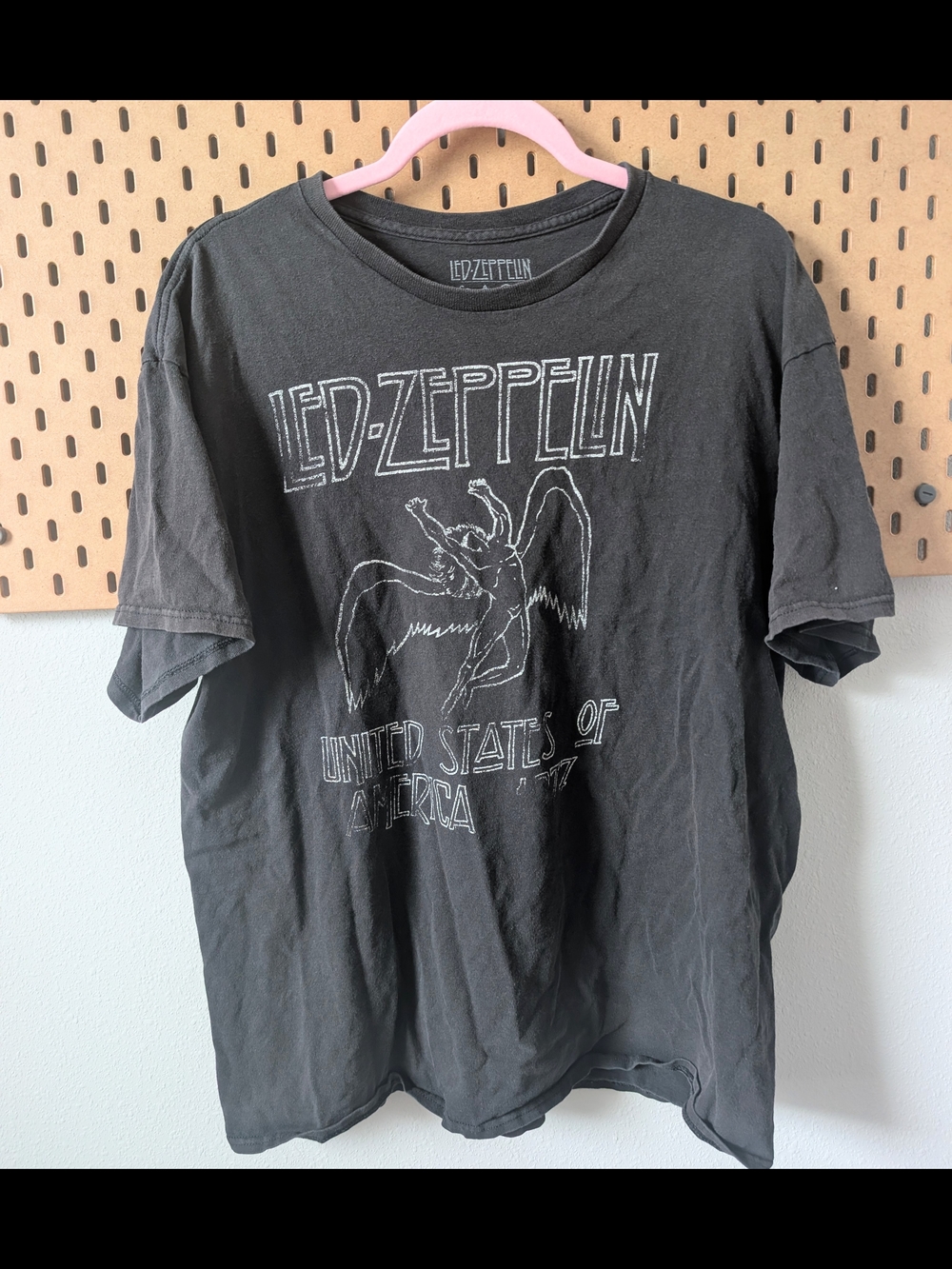 Led Zeppelin United States of America 1977 Graphic T-Shirt, Size XL